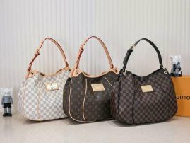 Picture of LV Lady Handbags _SKUfw136147593fw